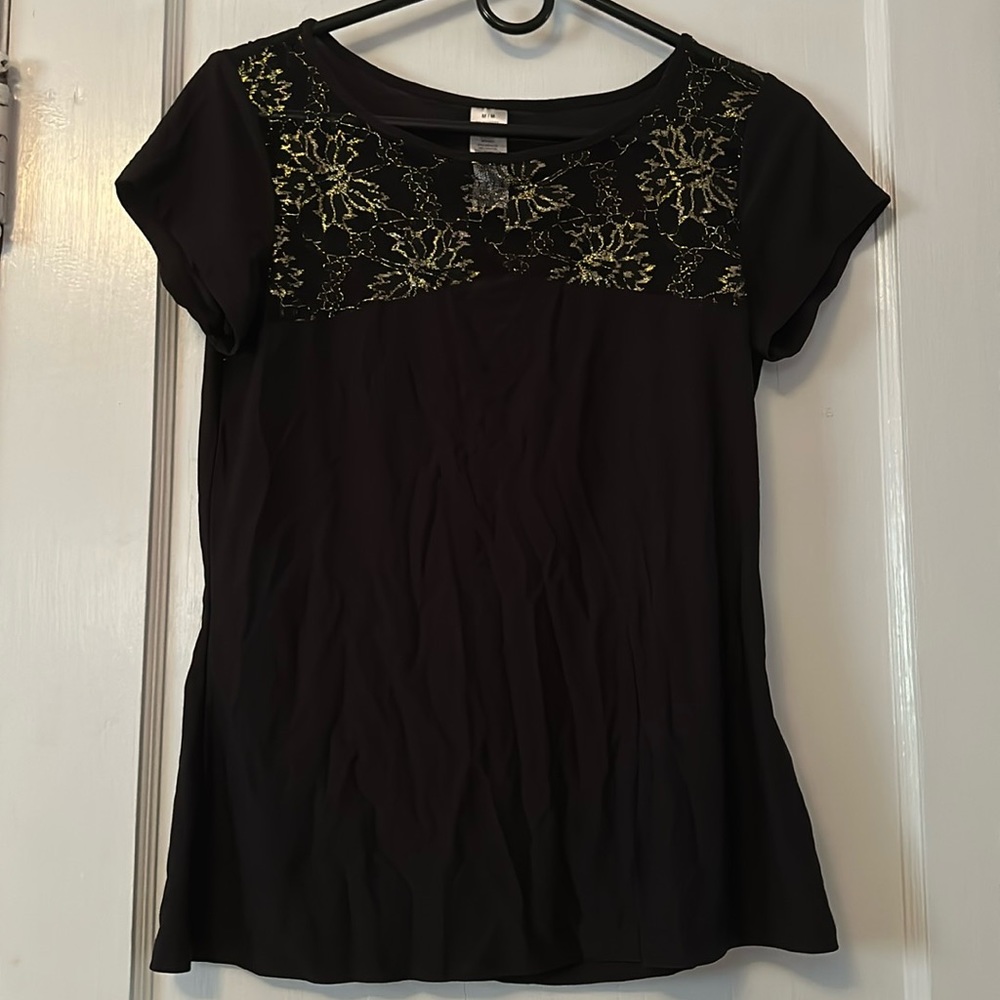 Black shirt